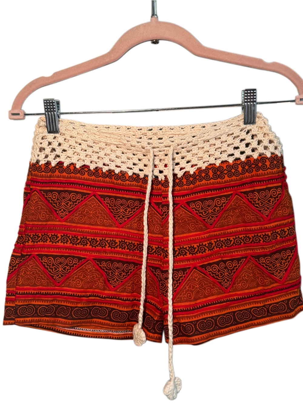 Women's High-Waist Crochet Waistband Tribal Print Shorts — Red & Cream